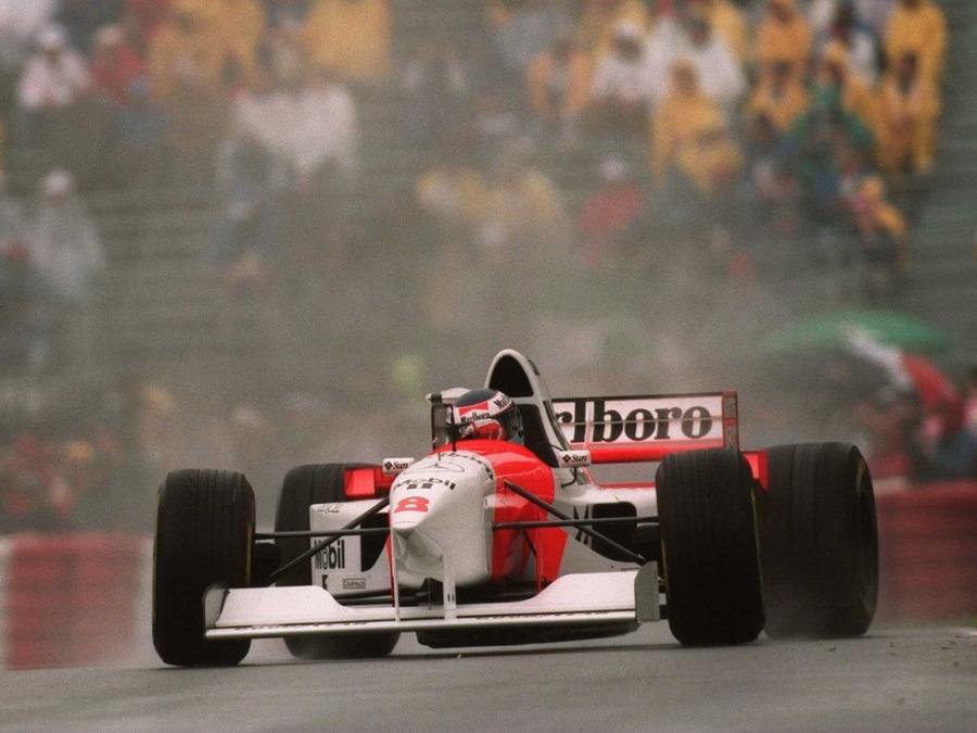 McLaren Mercedes-Benz MP4-10 1995 года  (фото 2 из 3)